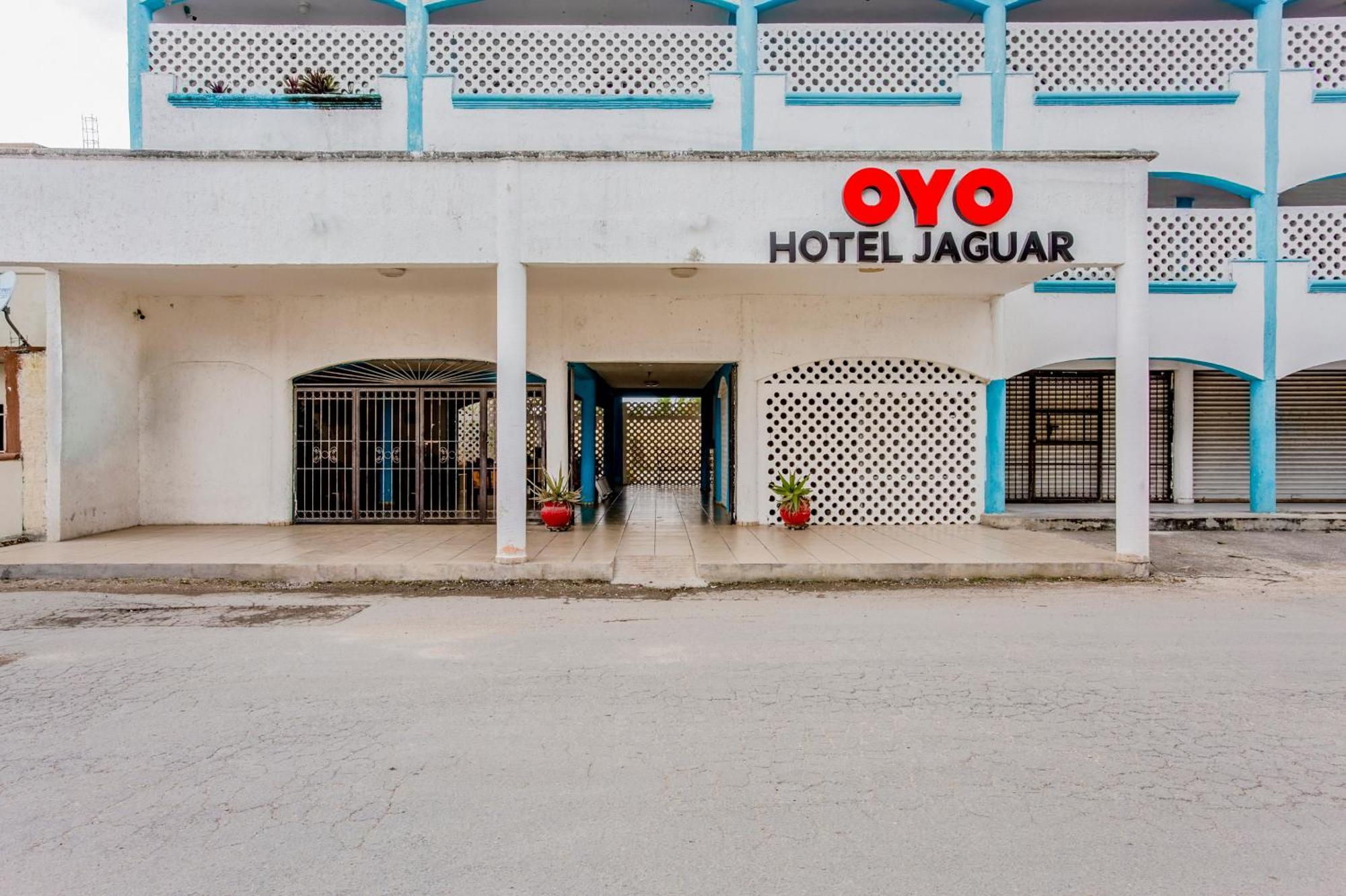 Oyo Hotel Jaguar Канкун Екстер'єр фото